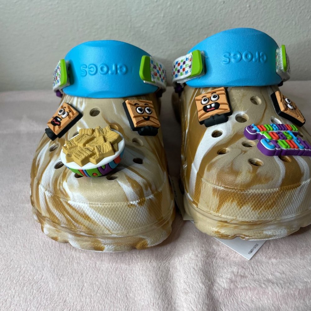 Cinnamon Toast Crunch Crocs Clog 207920-2E9 BRAND NEW *EARLY PAIR* - Picture 5 of 10